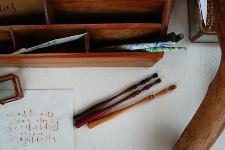 Workspace Organization Tips with Trendy Desk Accessories